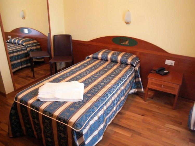 וימודרונה Hotel Ristorante La Rampina מראה חיצוני תמונה