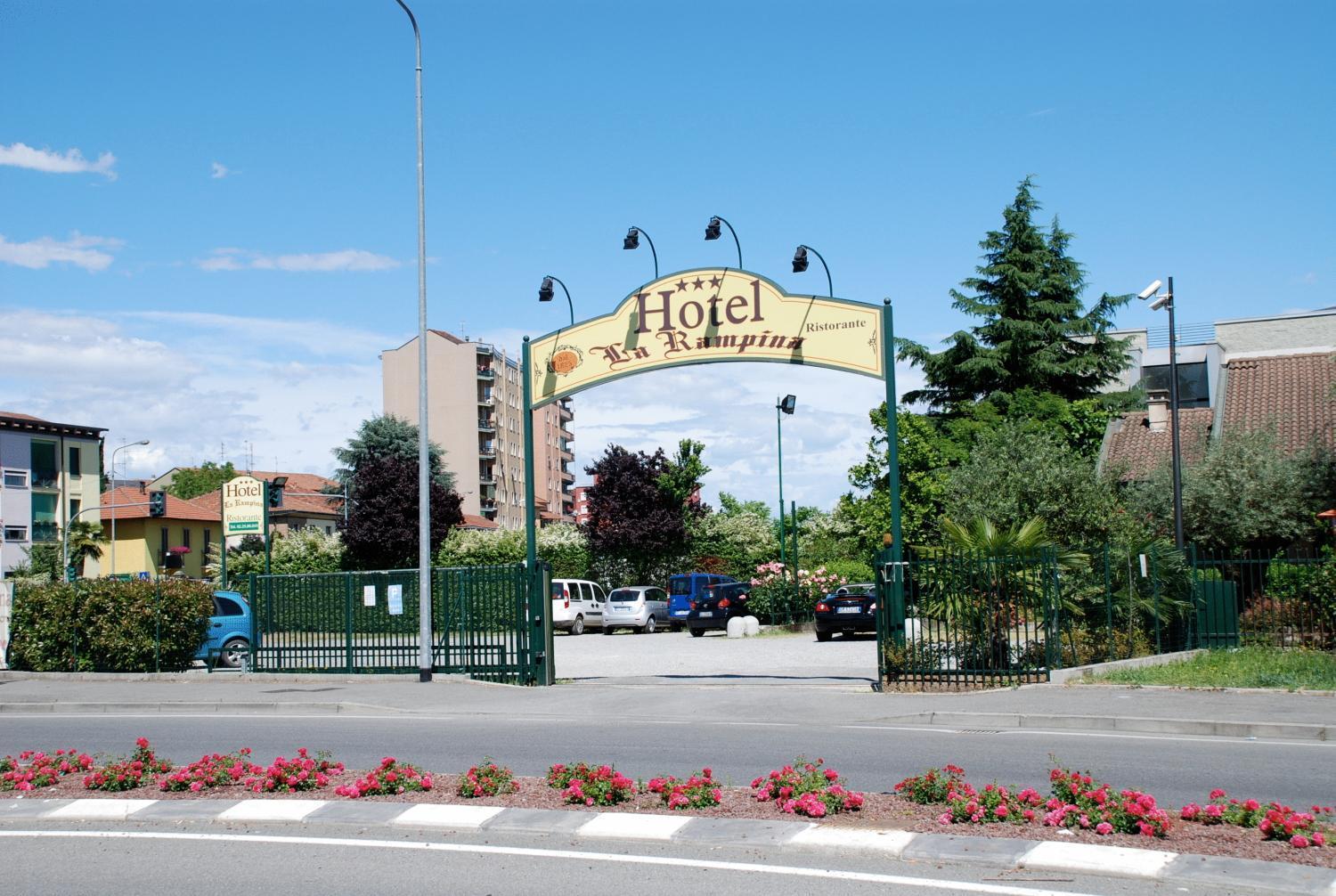וימודרונה Hotel Ristorante La Rampina מראה חיצוני תמונה